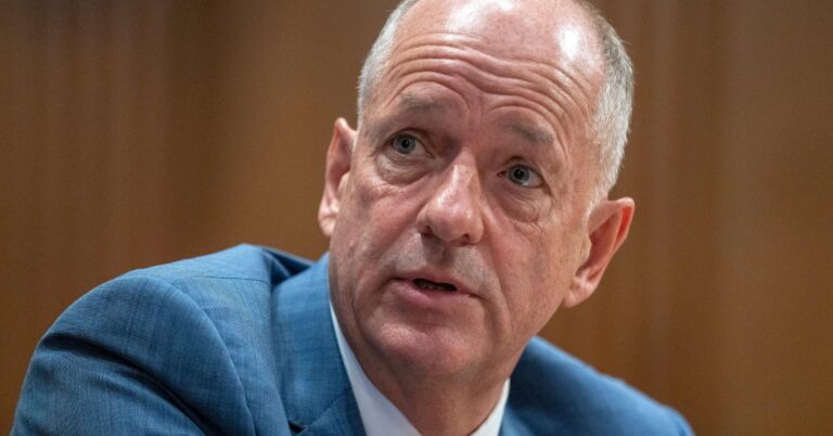 Andrew witty steps down as ceo, stephen hemsley takes over