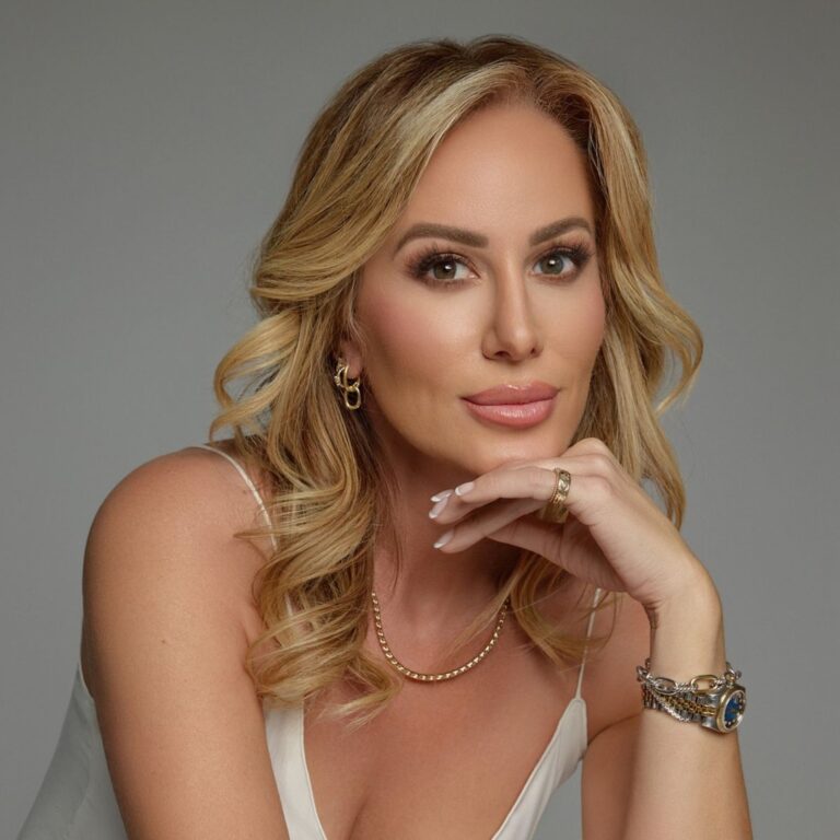 How beauty influencer kat james achieves flawless eyeshadow every time