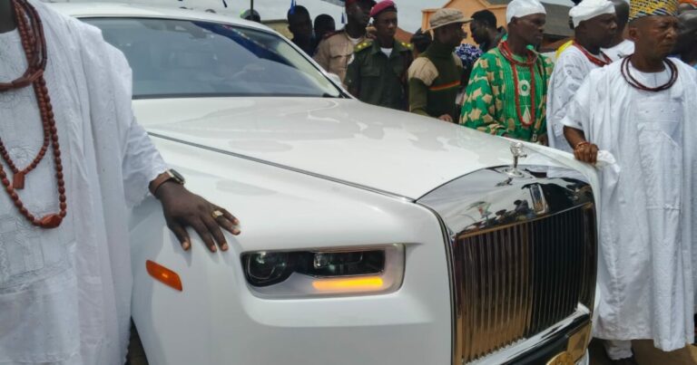 Tinubu calls for closer collaboration between traditional leaders and the