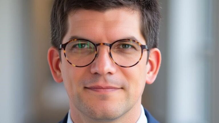 Lvmh introduces a director for industrial and craftsmanship, creating a