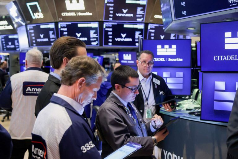 S&p 500 and nasdaq decline, ending three day winning streaks as