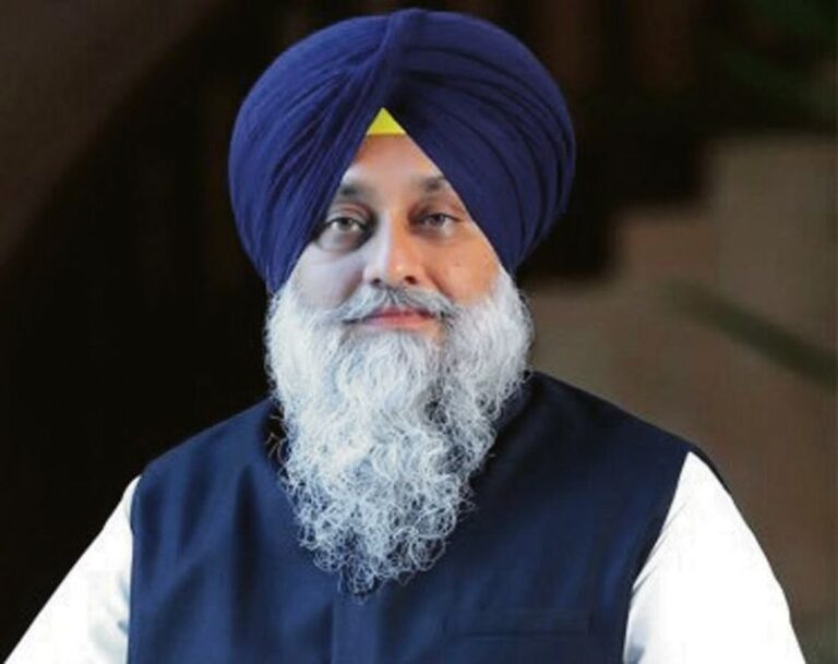 Sukhbir badal declared as tankhaiya by takht patna sahib.