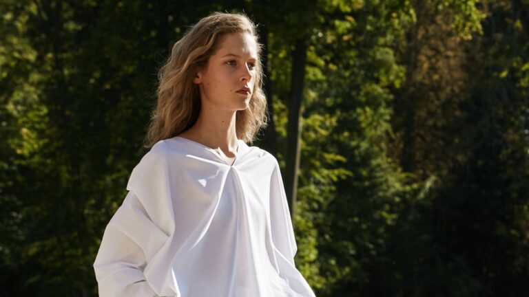 A reflection on the row’s inaugural paris show for spring