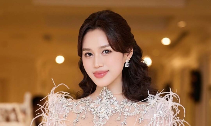 Miss Vietnam Do Thi Ha is set to marry her businessman boyfriend this month. Miss vietnam do thi ha is set to marry her