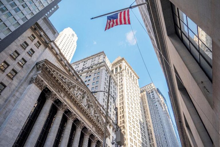 Wall Street reaches new highs, driven by gains in technology stocks. Tech stocks drive the surge towards new records on wall