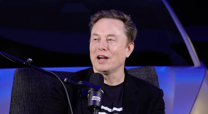 Elon Musk warns that saving for retirement could become irrelevant in the next decade or two, highlighting the risks of that perspective. Elon Musk warns that saving for retirement could become irrelevant