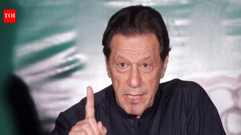 PTI warns that imprisoned former Prime Minister Imran Khan may lose his eyesight and requests a transfer to a hospital. PTI warns that imprisoned former Prime Minister Imran Khan may