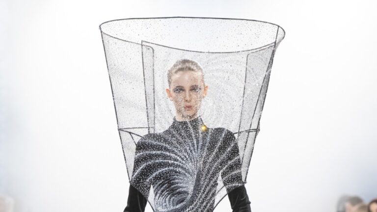 Review of the Spring 2026 Couture Collection and Runway Show