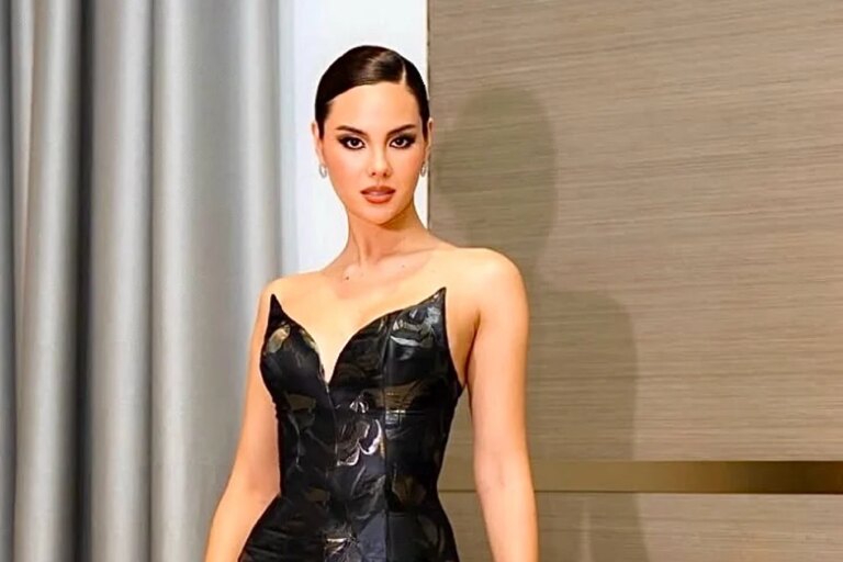 Catriona Gray, the beauty queen, receives the Global Filipino Icon