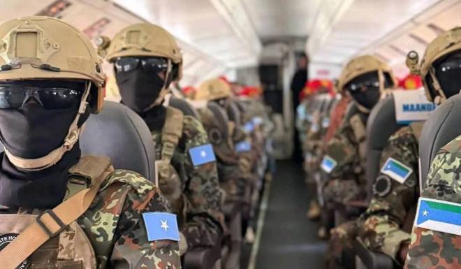 Jubaland and Puntland claim that the federal government has denied access to planes transporting security delegations. Jubaland and Puntland claim that the federal government has denied