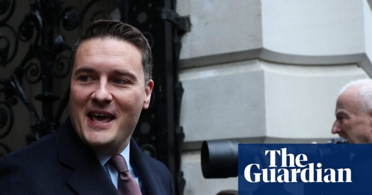 Ministers cautioned against imitating Wes Streeting's revelation of messages with