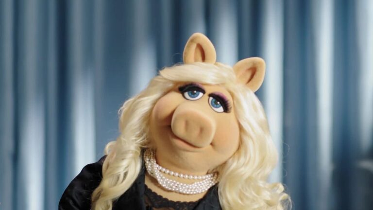 Miss Piggy Reflects on Her Life Through Fashion Choices