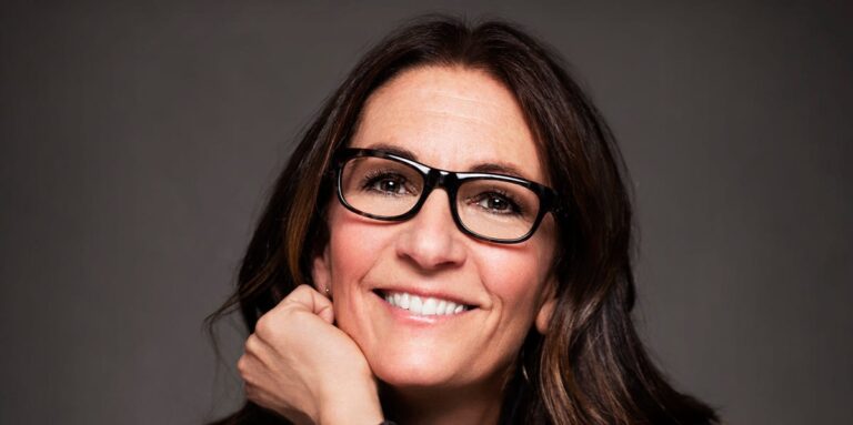 Bobbi Brown States This Eyeshadow Is Beneficial for Crepiness